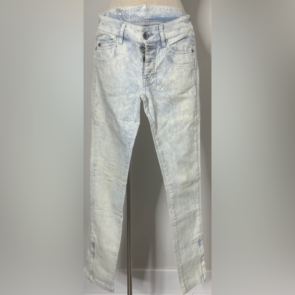 IKKS: Light Wash Denim Jeans